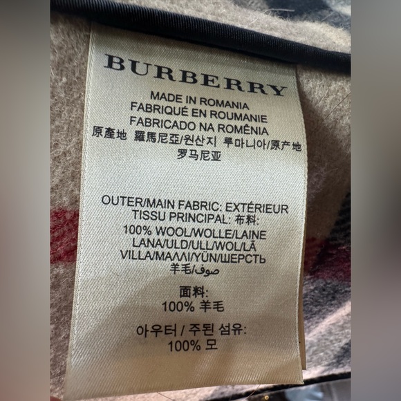 Burberry Women's Gray Wool Toggle Trench Coat.  Size 10. - Picture 11 of 15